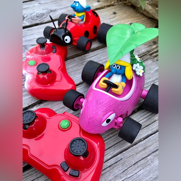 PEYO Not Working THE SMURFS RC Cars Remote Control Smurfette Mobile Vehicle Toy - Picture 5 of 11